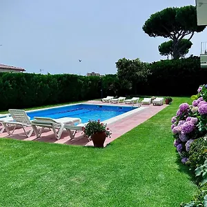 https://apartaments-ar-rayon-du-soleil.catalonia-hotels.com