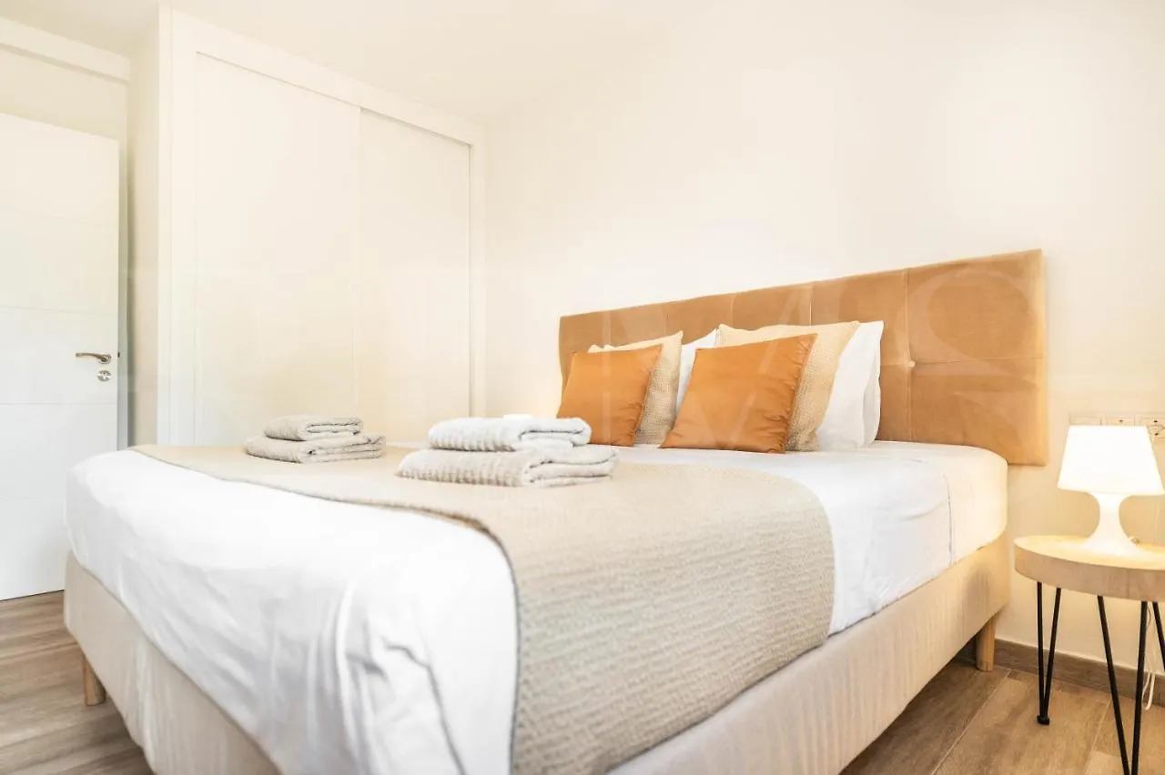 Spacious Apartment Next To Plaza De La Merced By Rems Malaga Spain